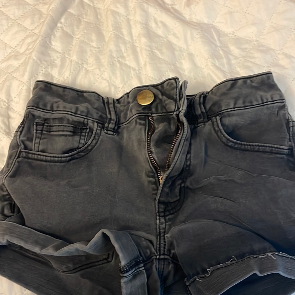 american eagle 00 black shorts